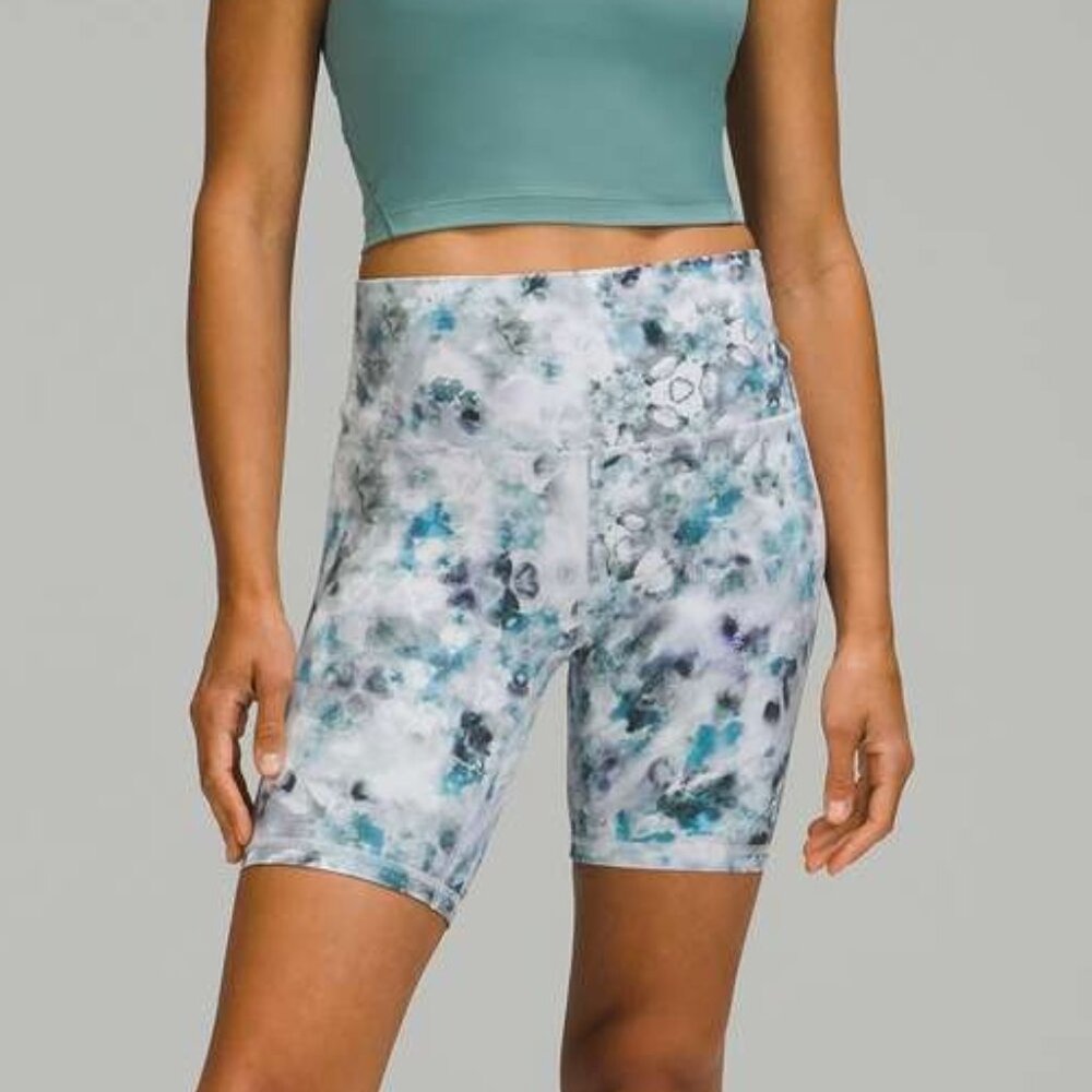 Lululemon Align Short 8" in Kaleidofloral Multi, Size 4